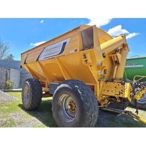 Tolva autodescargable usada ombu 18tn