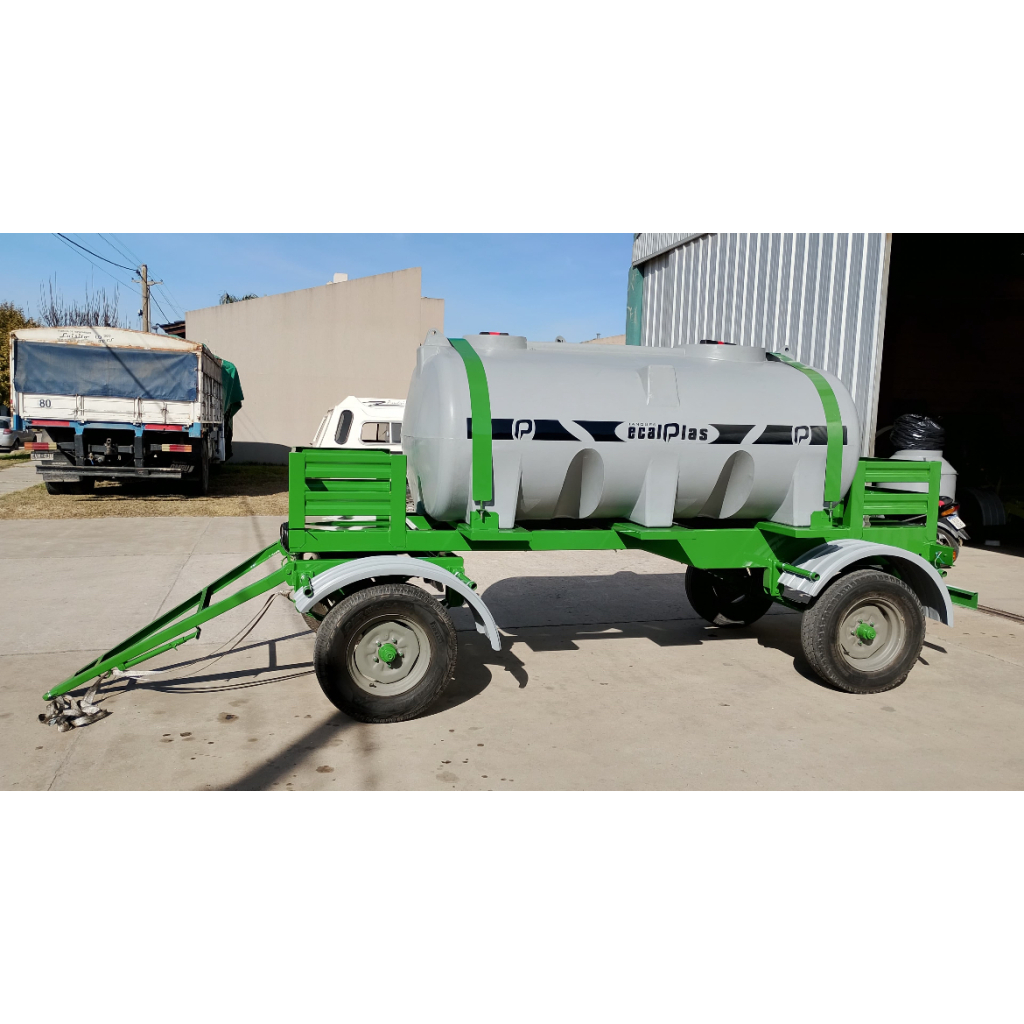 Chasis con tanques de apoyo 3500 litros Ecalplas