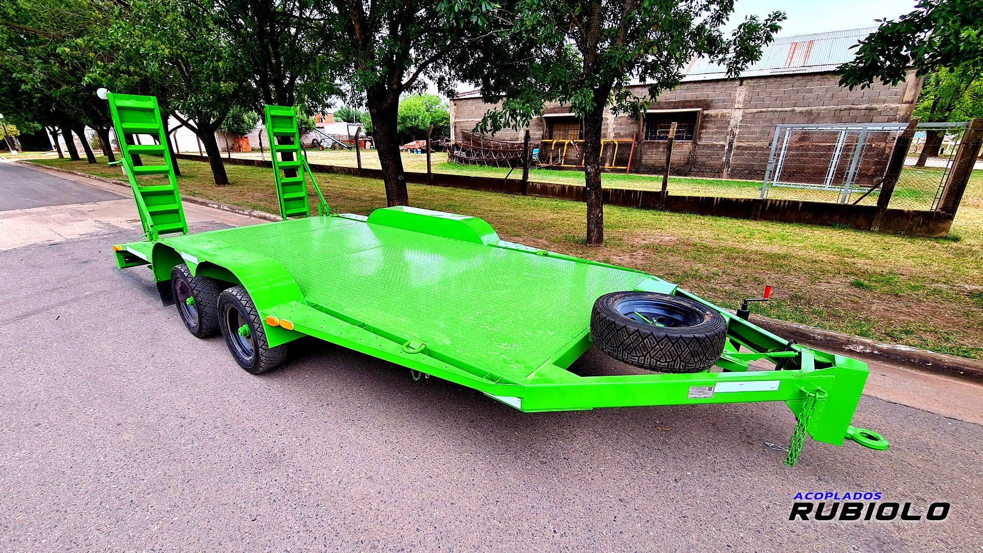 Trailer para Vehiculos para 2.5 Tn. (TR1002) 1 Trailer para Vehiculos para 2.5 Tn. (TR1002)