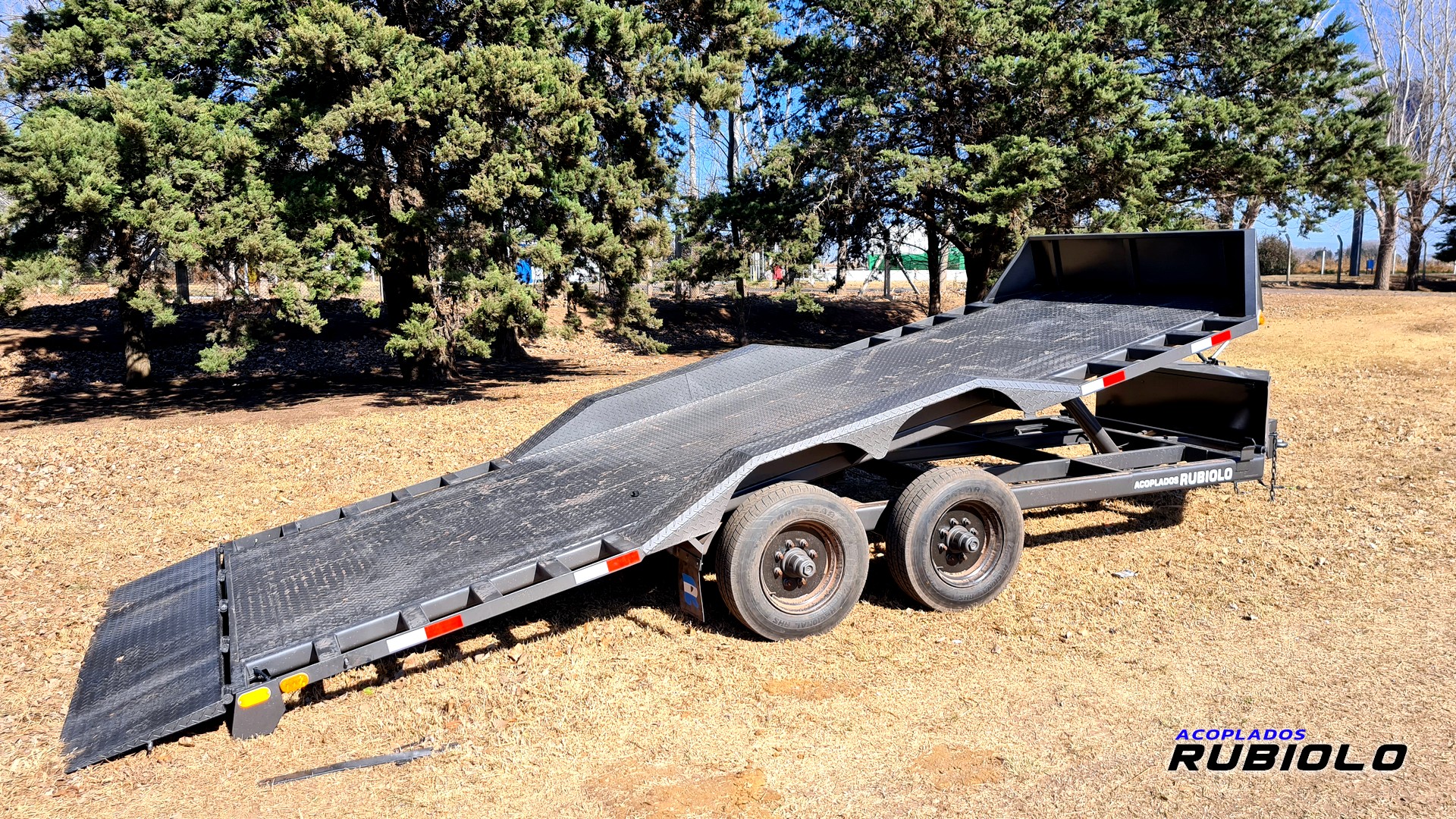 Trailer Basculante "Carga Todo" para 5/6 Tn. (TR1016) 1 Trailer Basculante "Carga Todo" para 5/6 Tn. (TR1016)