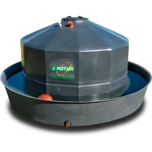 Bebedero con tanque 5500 litros