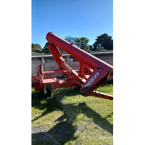 Extractora de granos Usada Marca Akron Modelo EXG3600 C/neumaticos